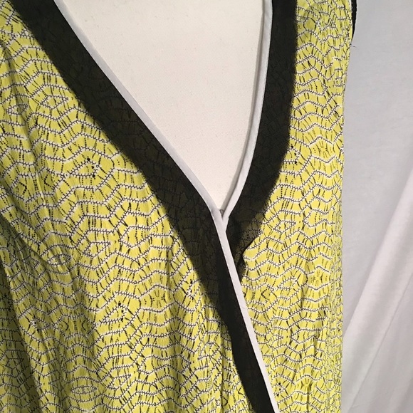 NWOT Daniel Rainn Yellow Sleeveless Blouse L - Picture 2 of 7